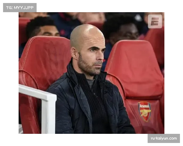 阿尔特塔战术革新,阿森纳前场压迫网络导致对手仓促解围